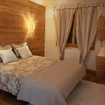 Toscane Avec Bain Nordique Chalet *